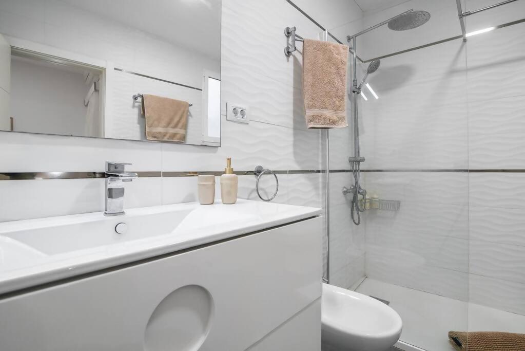 Alma Home ,6 Paxs ,Wifi , Playa Canteras, Ocio Лас Палмас де Гран Канария Екстериор снимка