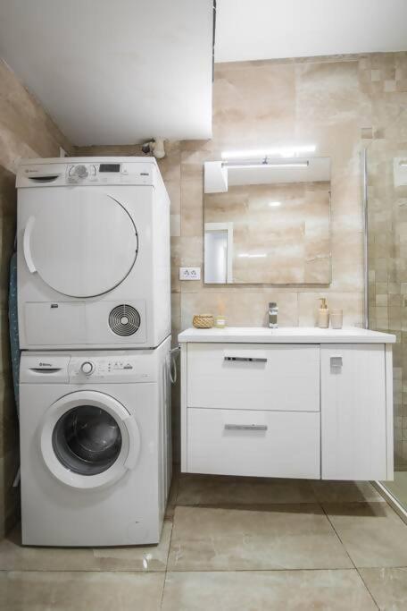 Alma Home ,6 Paxs ,Wifi , Playa Canteras, Ocio Лас Палмас де Гран Канария Екстериор снимка
